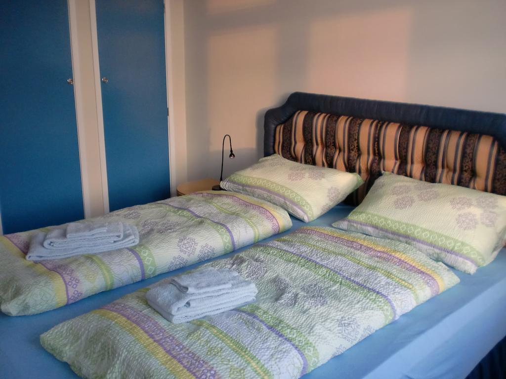 Guesthouse Tilraun Blonduos Chambre photo