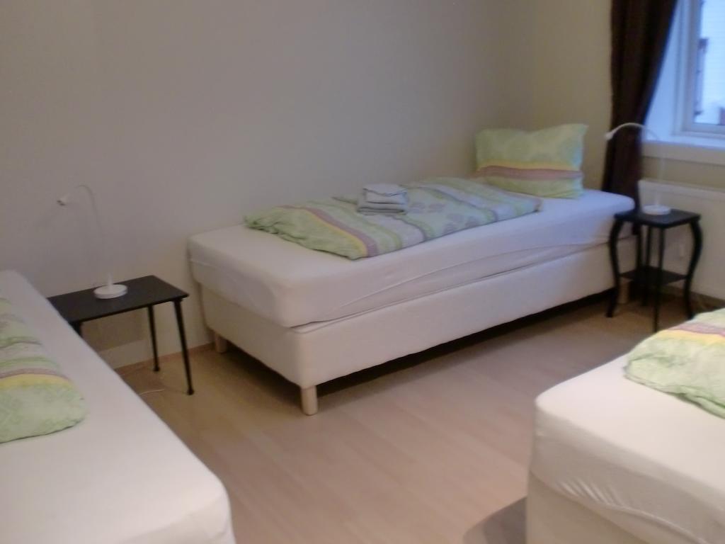 Guesthouse Tilraun Blonduos Chambre photo