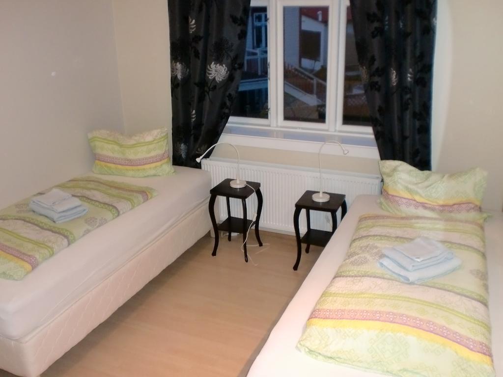 Guesthouse Tilraun Blonduos Chambre photo